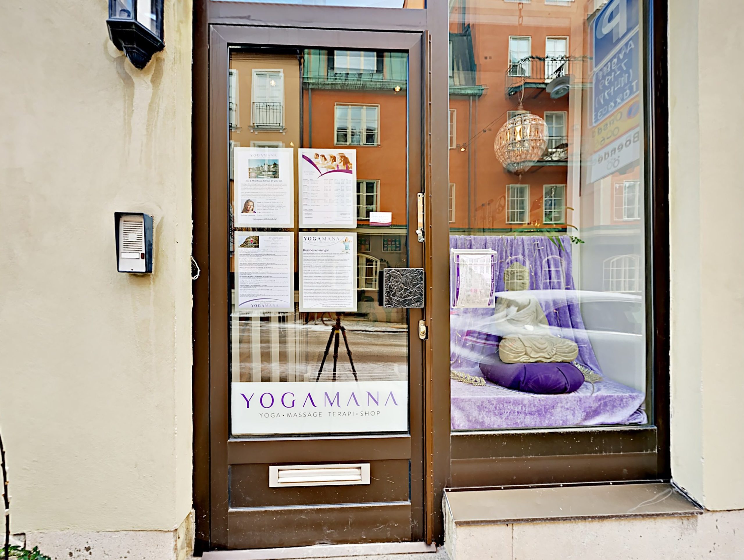 Kursstarter hos YogaMana 2-8 sep 2019