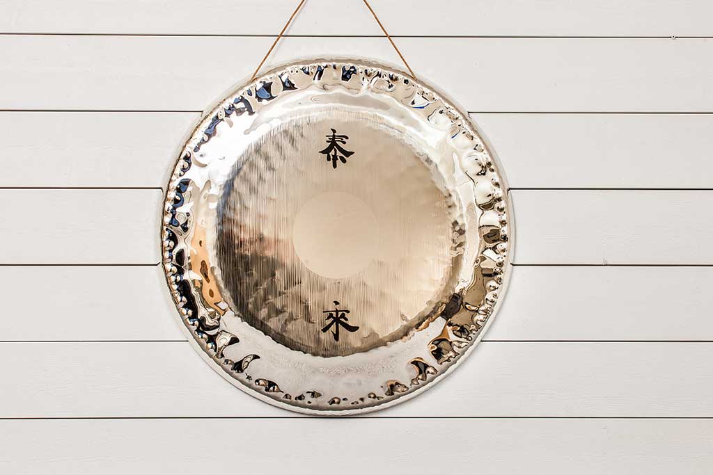 Gongbad på Yogamana Östermalm