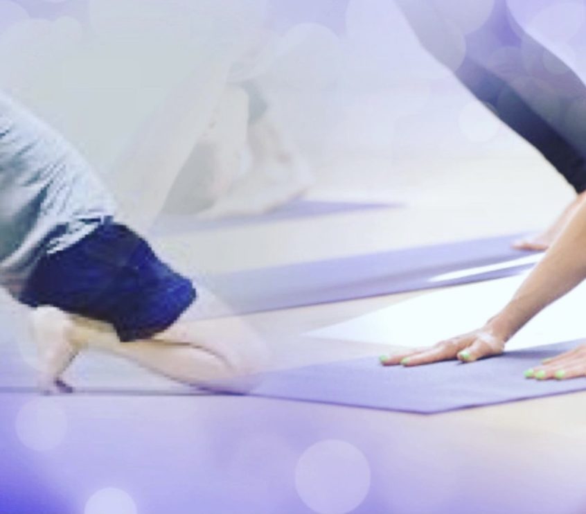 After Work Yoga Fredagar med Anders Östman på YogaMana Center